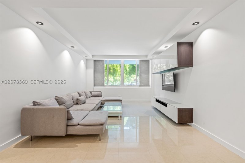 Property photo # 4