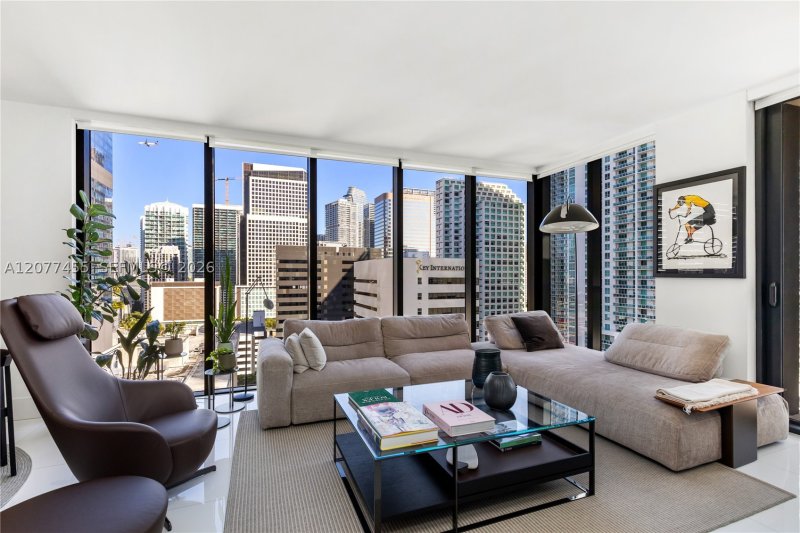 1010 Brickell Apt #1701