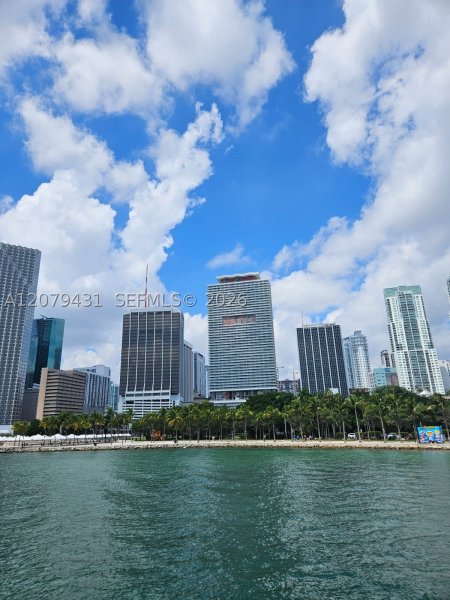 Apartment for rent at 50 Biscayne 707