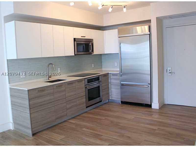 Property photo # 9
