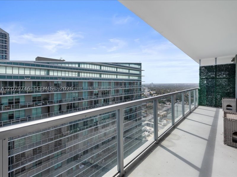 Condo for sale at Axis on Brickell North Tower UPH4015
