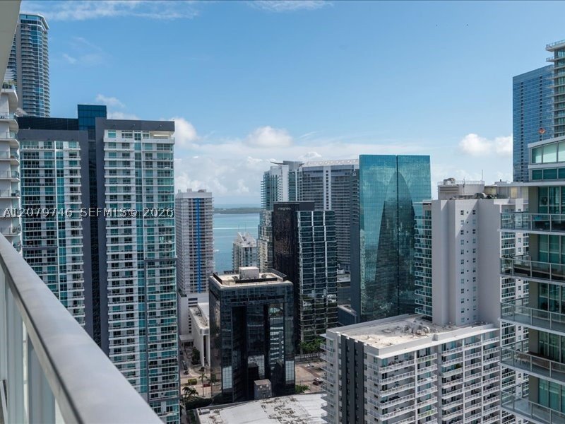 Condo for sale at Axis on Brickell North Tower UPH4015