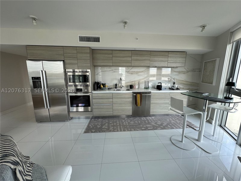 Comprar apartamento no Peloro 505