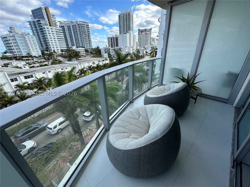 Comprar apartamento no Peloro 505