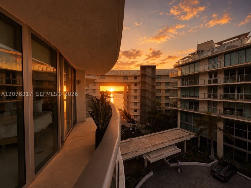 Peloro Apt #505