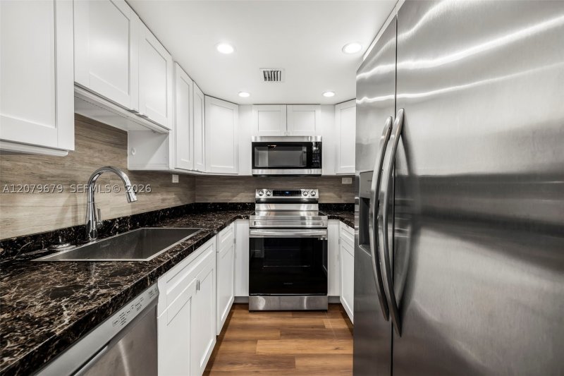 Property photo # 8
