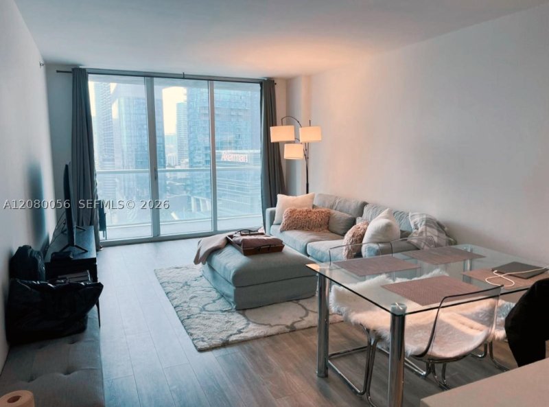 Comprar apartamento en 500 Brickell West Tower 2304