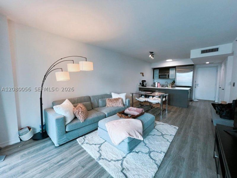 Comprar apartamento en 500 Brickell West Tower 2304
