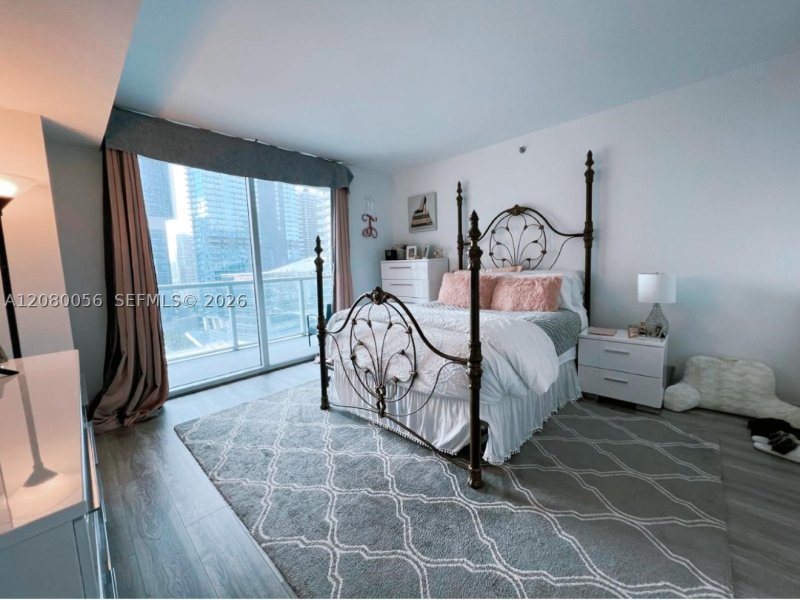 Comprar apartamento en 500 Brickell West Tower 2304