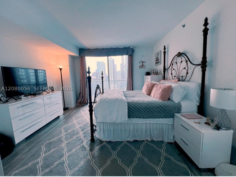 Comprar apartamento en 500 Brickell West Tower 2304