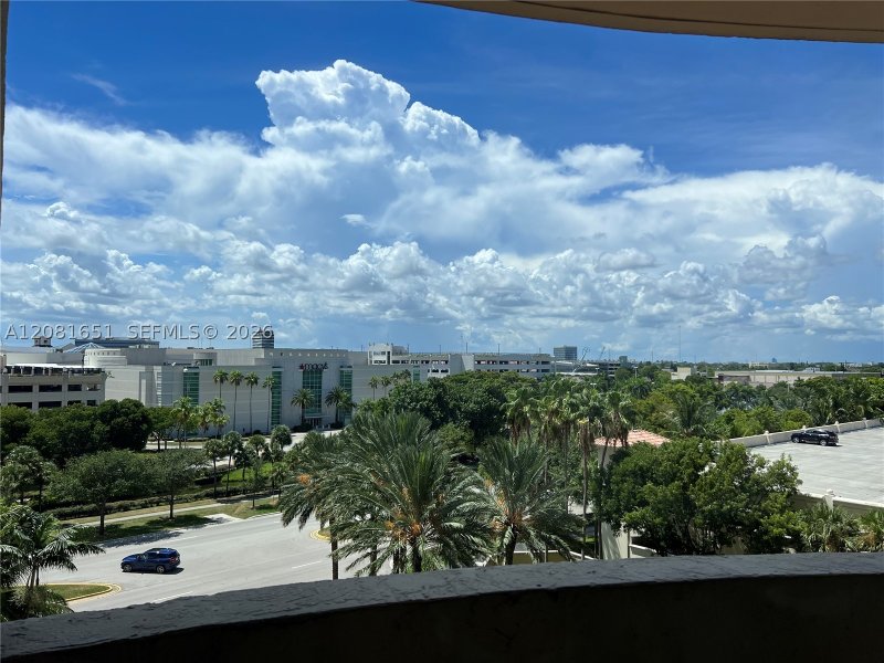 Condo for sale at Turnberry On The Green 611