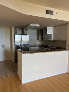 Turnberry On The Green Apt #611
