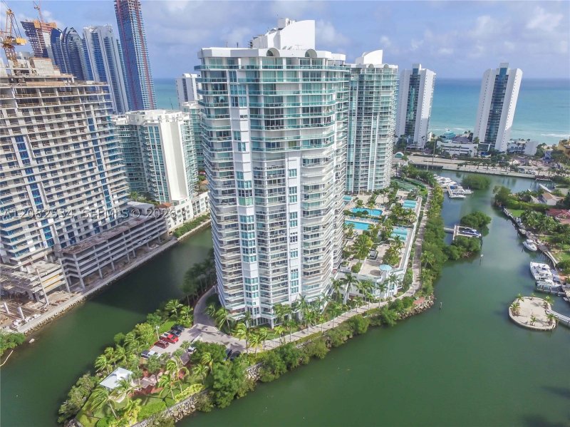 Oceania 5 Apt #454