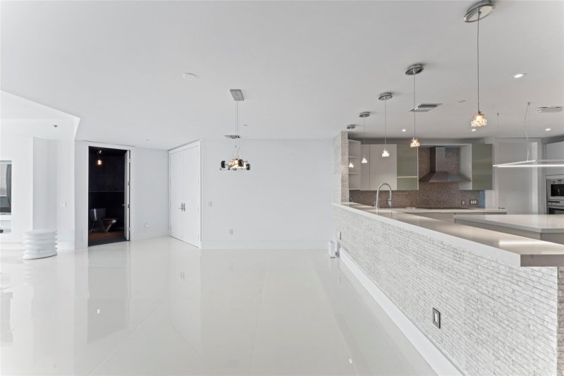 Apartment for rent at Bath Club 1203