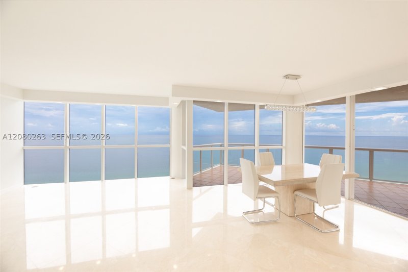Condo for sale at Oceania 1 2311