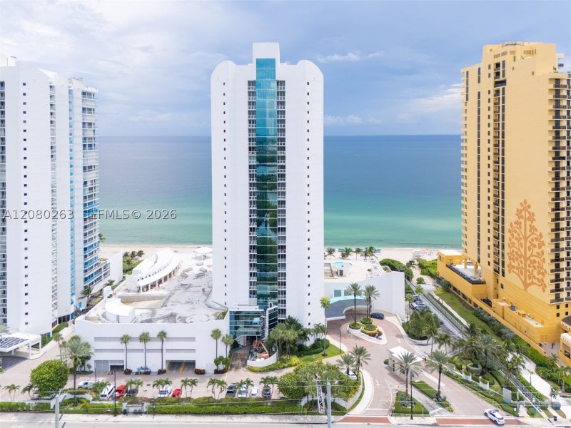 Condo for sale at Oceania 1 2311