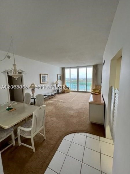 Apartment for rent at Arlen House PH-21