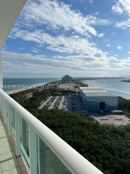 Apartment for rent at Arlen House PH-21
