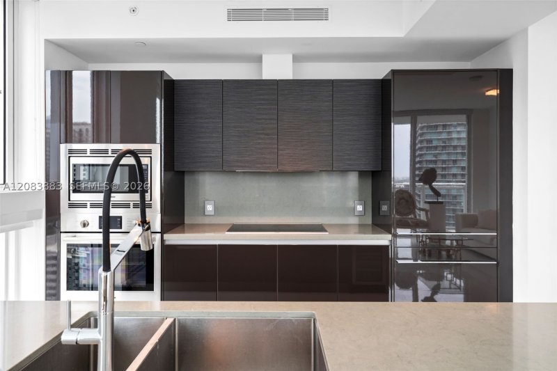 Alquiler de apartamento en The Bond 2509