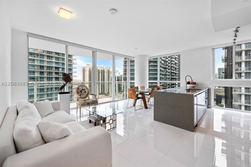 Alquiler de apartamento en The Bond 2509