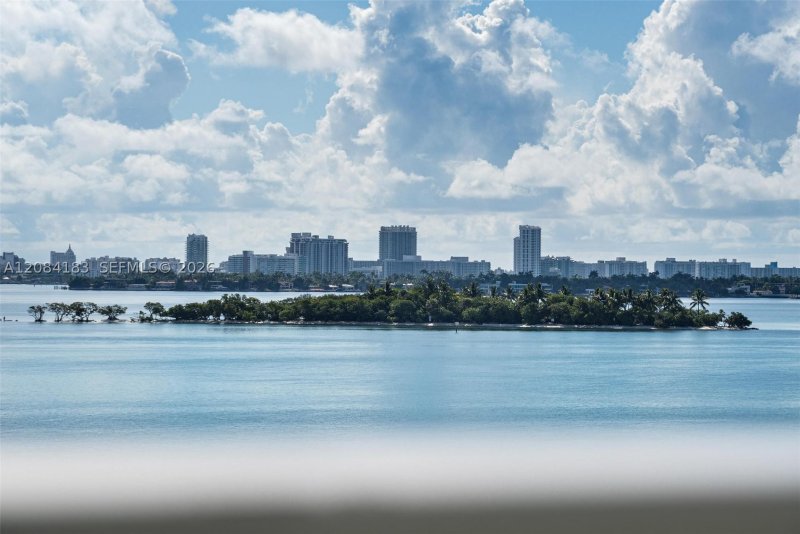 Comprar apartamento en Onyx On The Bay 403