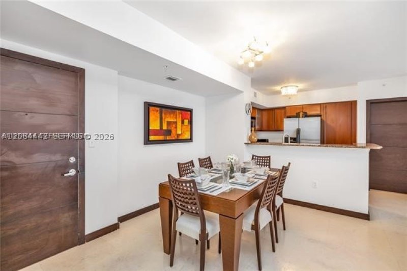 Alquiler de apartamento en 2080 Ocean Drive 1203