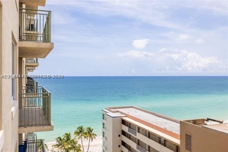 2080 Ocean Drive Apt #1203