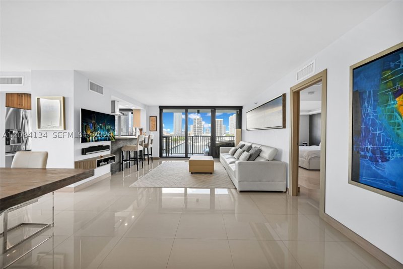 Alquiler de apartamento en Venetian Isle Condos 1208