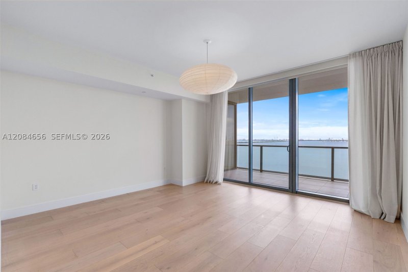 Property photo # 11