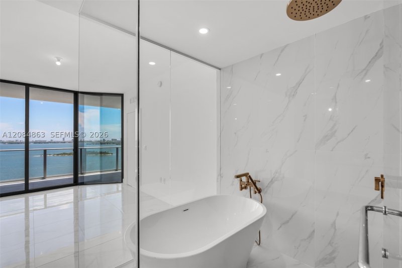 Aluguel de apartamento no Aria Reserve Miami 1806