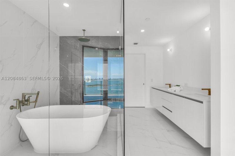 Aluguel de apartamento no Aria Reserve Miami 1806