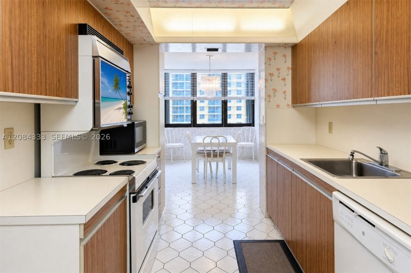 Comprar apartamento en Britannia at Quadomain 401