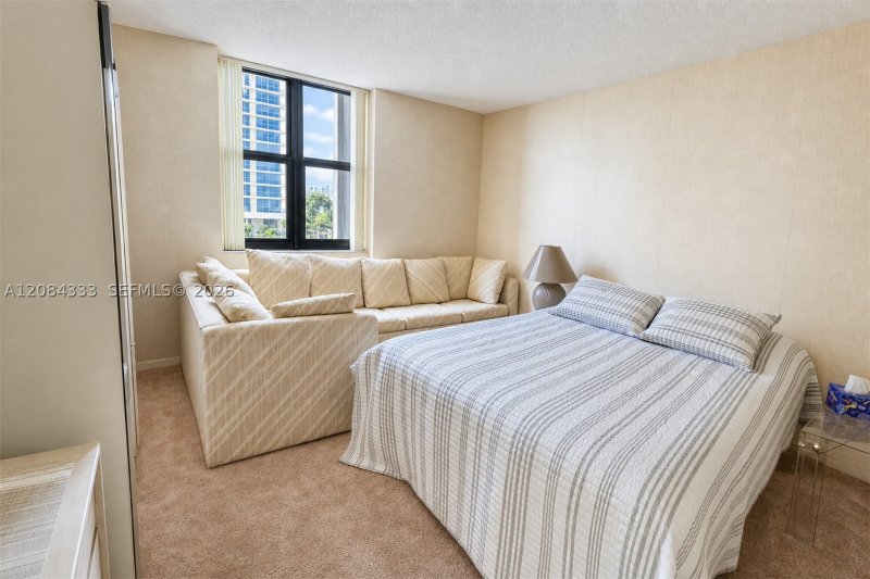 Comprar apartamento en Britannia at Quadomain 401