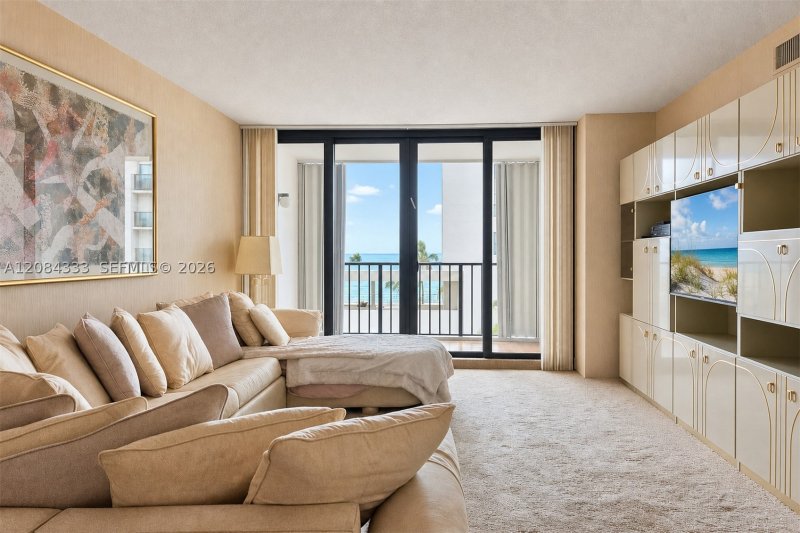 Comprar apartamento en Britannia at Quadomain 401