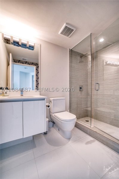 Comprar apartamento en Parque Towers at St. Tropez 4-1701