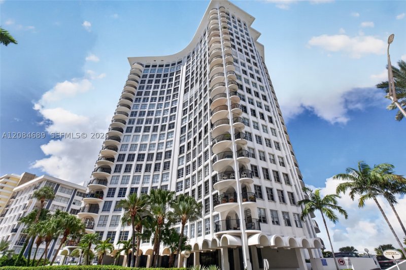Fifty Six Sixty Apt #6D