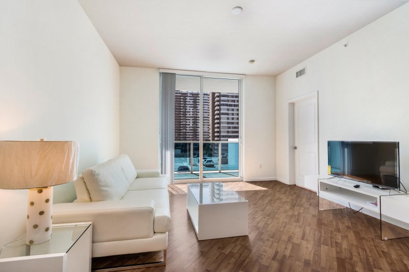 Comprar apartamento en Ocean Marine Yacht Club 502