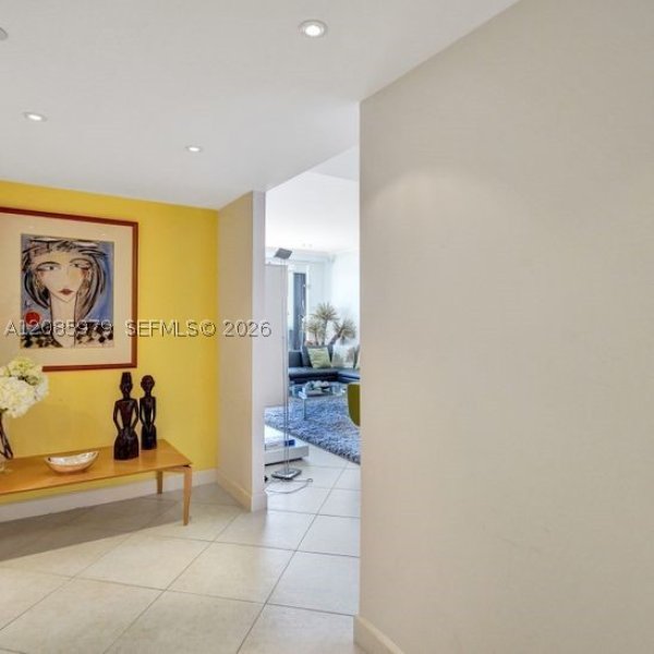 Comprar apartamento en Key Colony III Emerald Bay 1130
