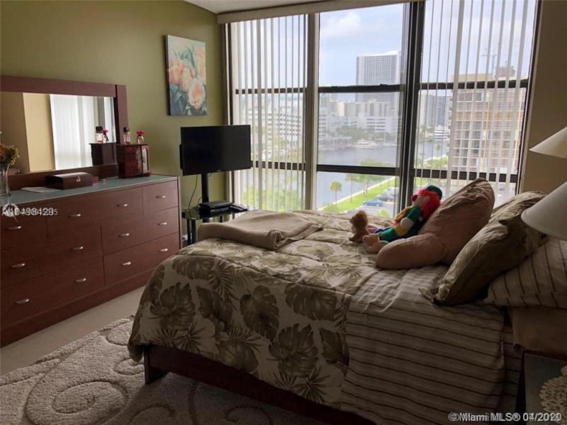 Property photo # 6