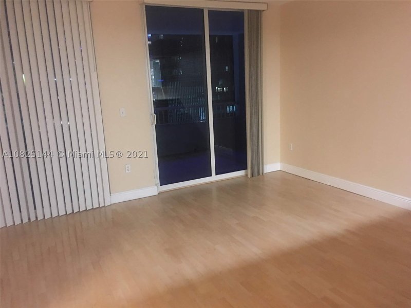 Comprar apartamento en Sail at Brickell 1507