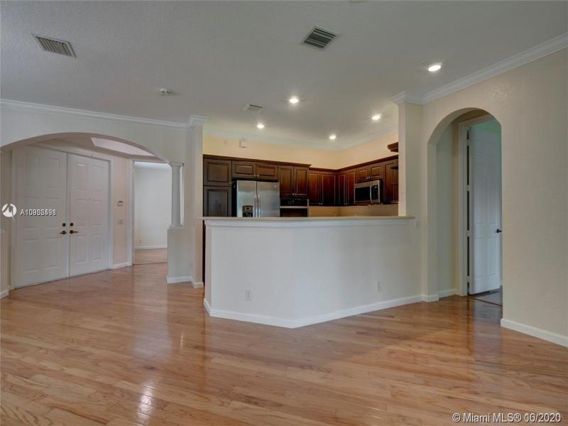 Property photo # 4