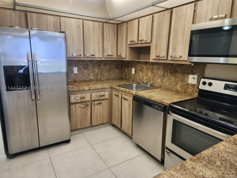 Condo for sale at Sailboat Cay 1513