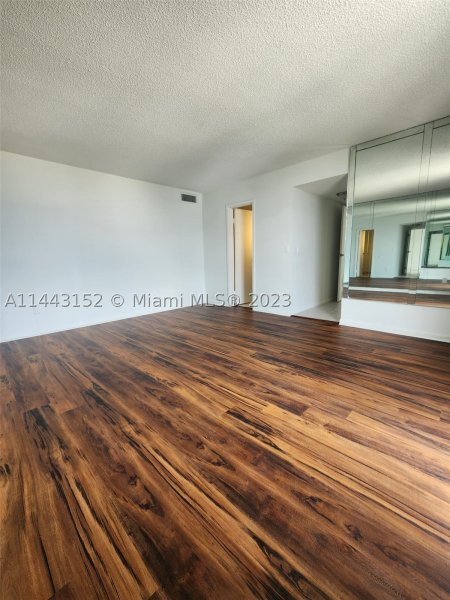Condo for sale at Sailboat Cay 1513
