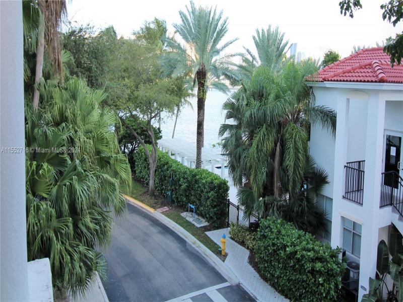 Comprar apartamento en Village by the Bay 12311