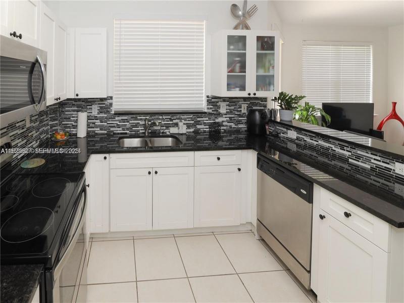 Property photo # 4