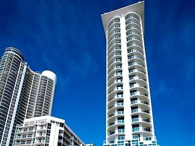 Comprar apartamento en Sole 1906