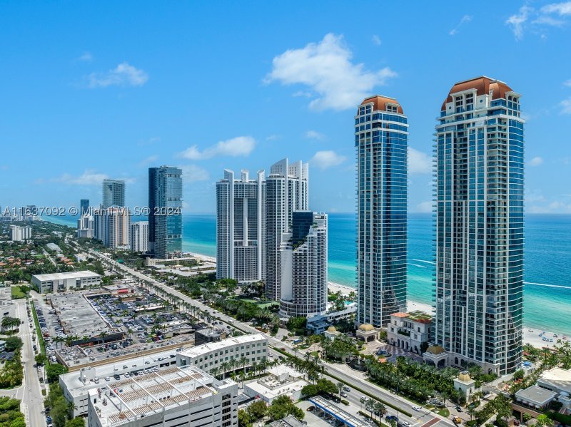 Condo for sale at The Estates at Acqualina Ph4705