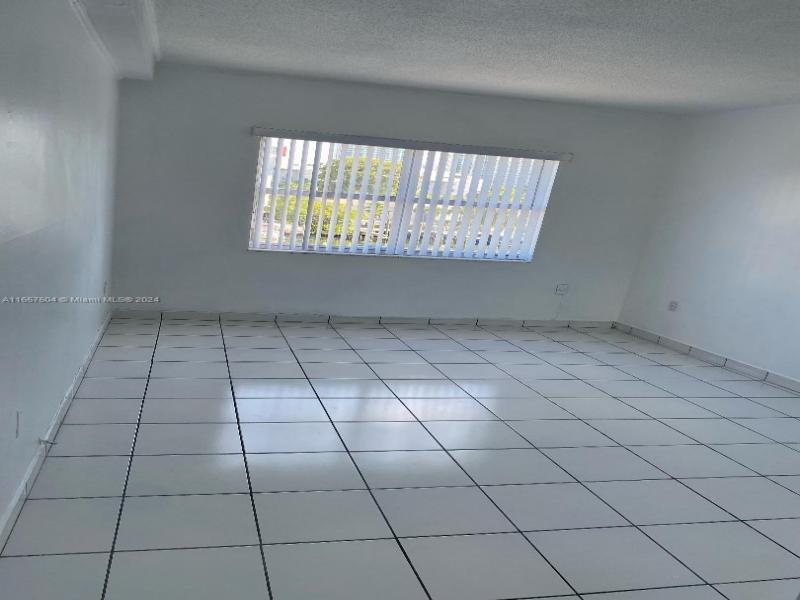 Comprar apartamento en Coastal Towers 328