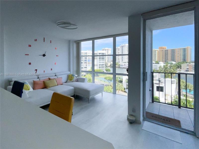 Condo for sale at Oceanview Park 708