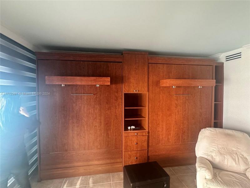 Condo for sale at The Wave Condo 809